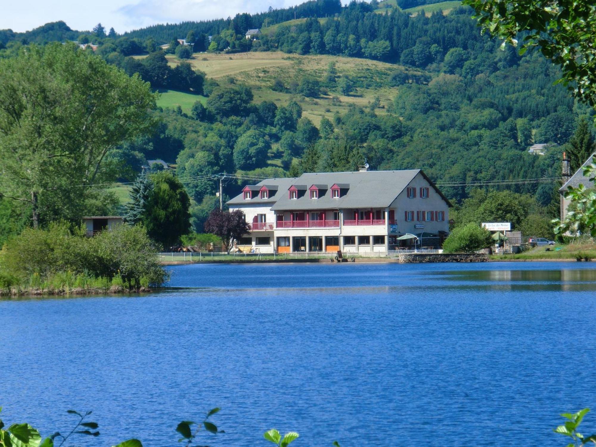 Le Lac Des Moines Condat  Экстерьер фото